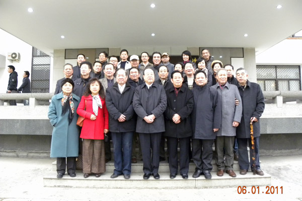 省炎黄文化研究会和省作协联合采风团走进长乐