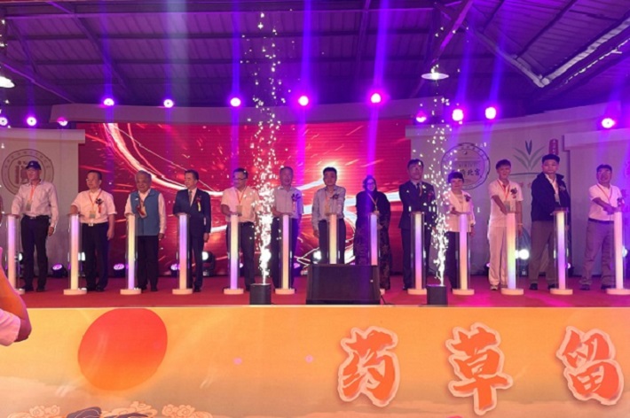 176223335047957.jpg 176222558393905.jpg