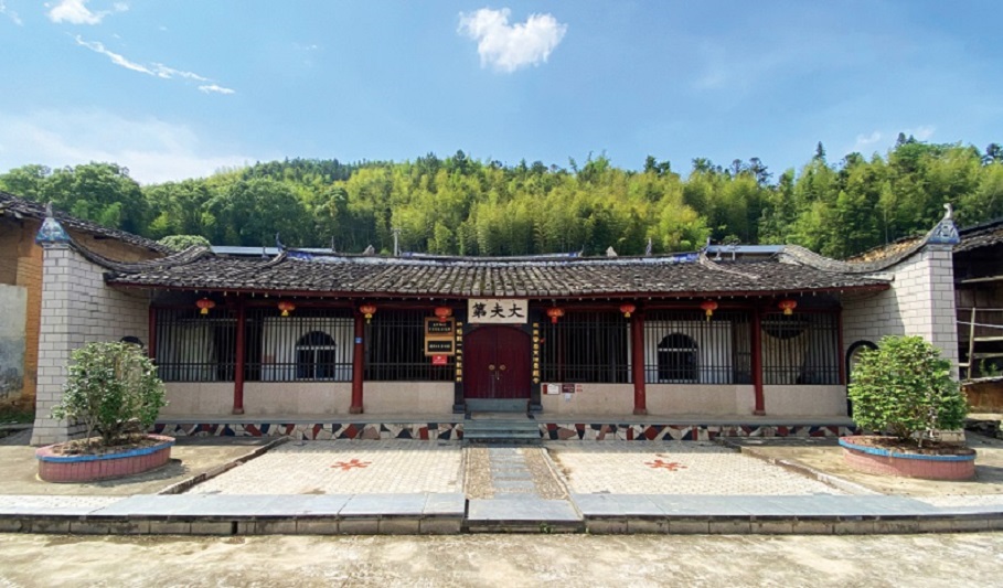 176805241912726.jpg 1洋里乡花桥村“大夫第”全貌.JPG